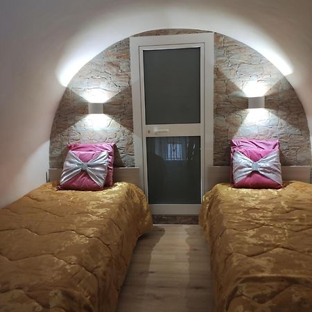 La Casa Delle Sorprese Appartement Trani Buitenkant foto