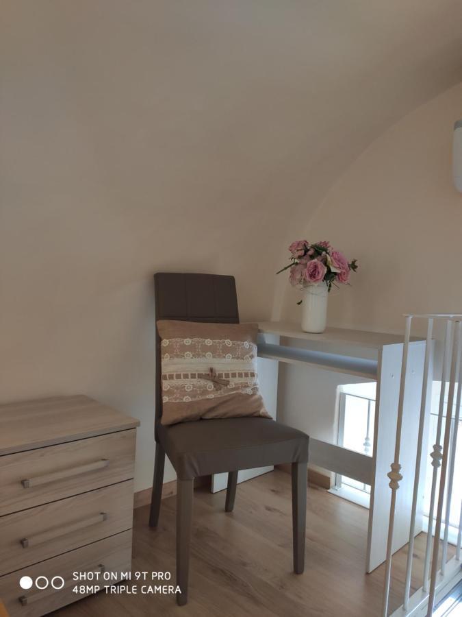 La Casa Delle Sorprese Appartement Trani Buitenkant foto