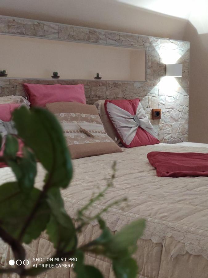 La Casa Delle Sorprese Appartement Trani Buitenkant foto