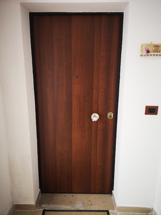 La Casa Delle Sorprese Appartement Trani Buitenkant foto